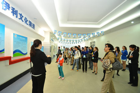 伊利開放之旅：營銷不是口號(hào)戰(zhàn)